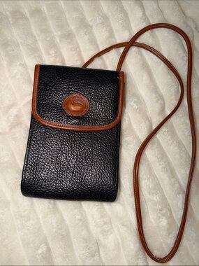 Dooney & Bourke Vintage Navy Pebbled Leather Crossbody w/ Brown Trim and Strap